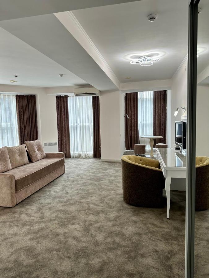 Mark Plaza Hotel Mykolaïv Esterno foto