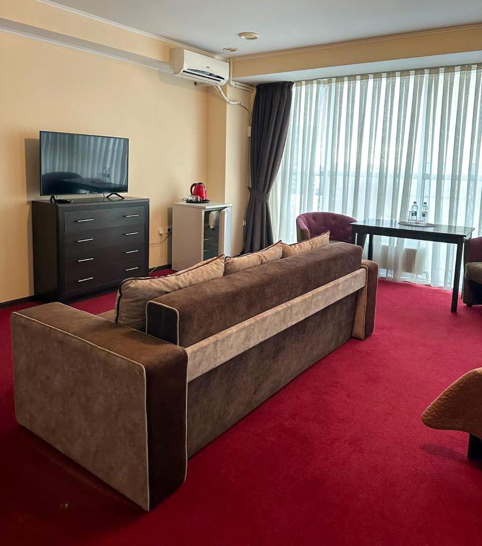 Mark Plaza Hotel Mykolaïv Esterno foto