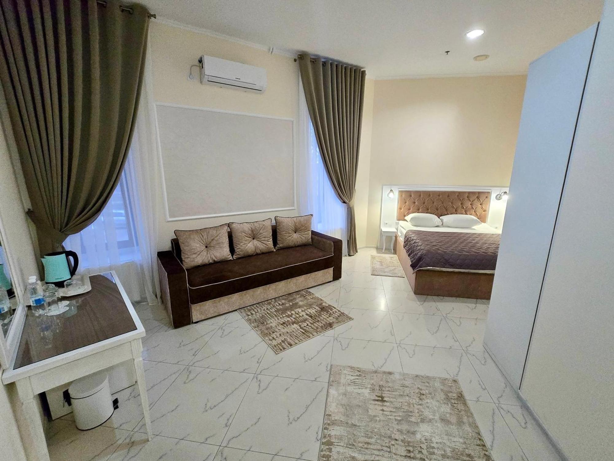 Mark Plaza Hotel Mykolaïv Esterno foto