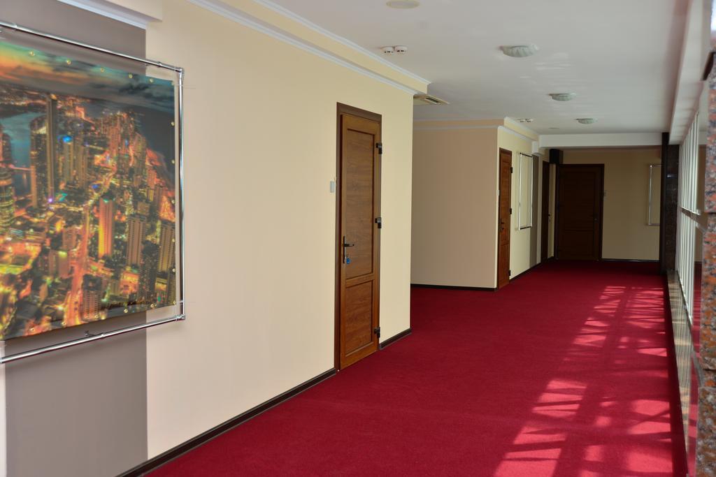 Mark Plaza Hotel Mykolaïv Esterno foto