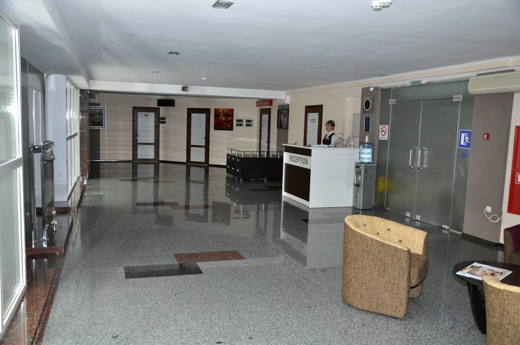 Mark Plaza Hotel Mykolaïv Esterno foto