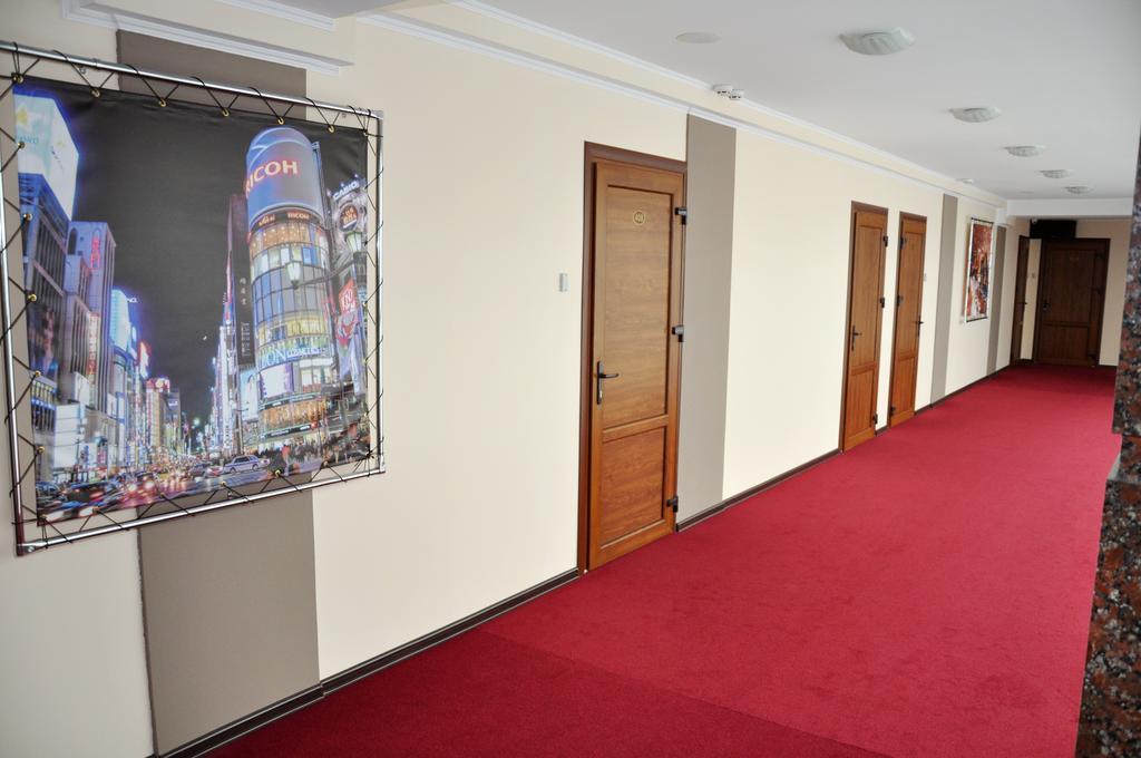 Mark Plaza Hotel Mykolaïv Esterno foto