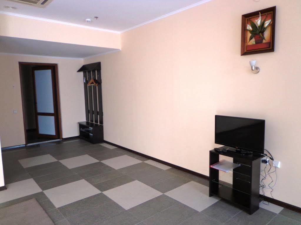 Mark Plaza Hotel Mykolaïv Esterno foto
